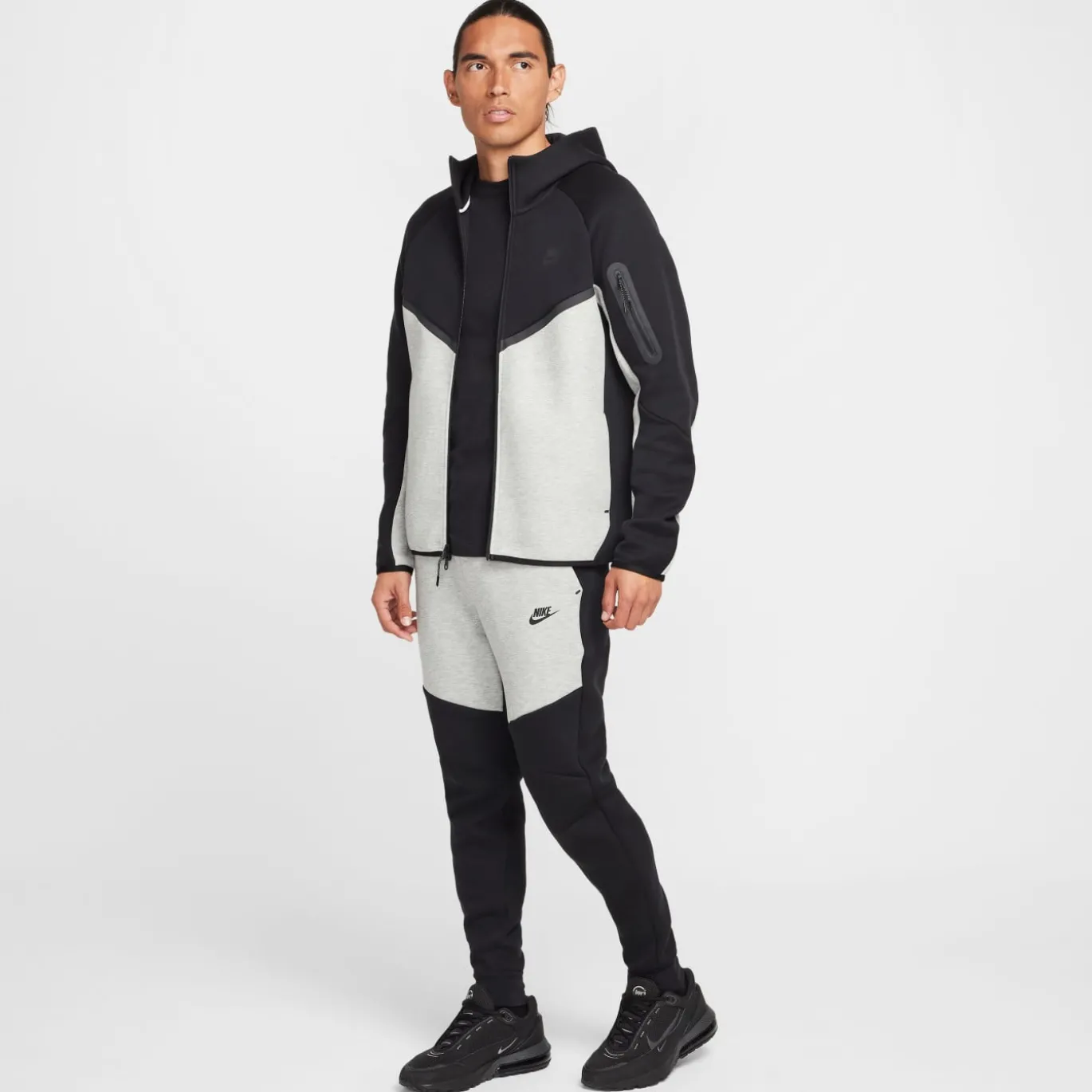 Nike Tech Fleece Sportswear Trainingspak Zwart Lichtgrijs