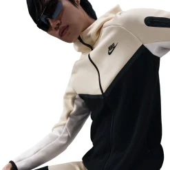 Nike Tech Fleece Sportswear Vest Beige Zwart Gebroken Wit