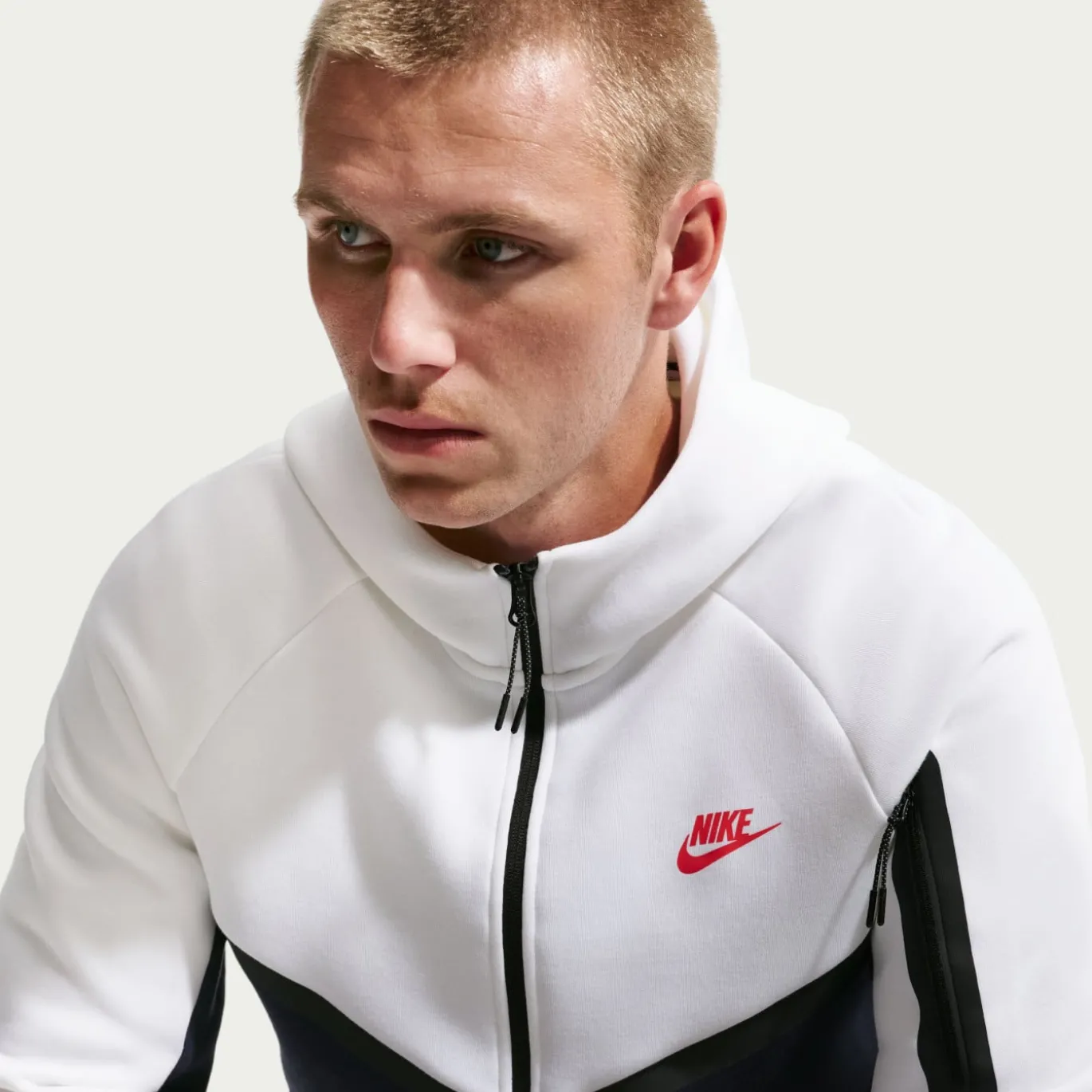 Nike Tech Fleece Sportswear Vest Wit Donkerblauw Zwart Rood