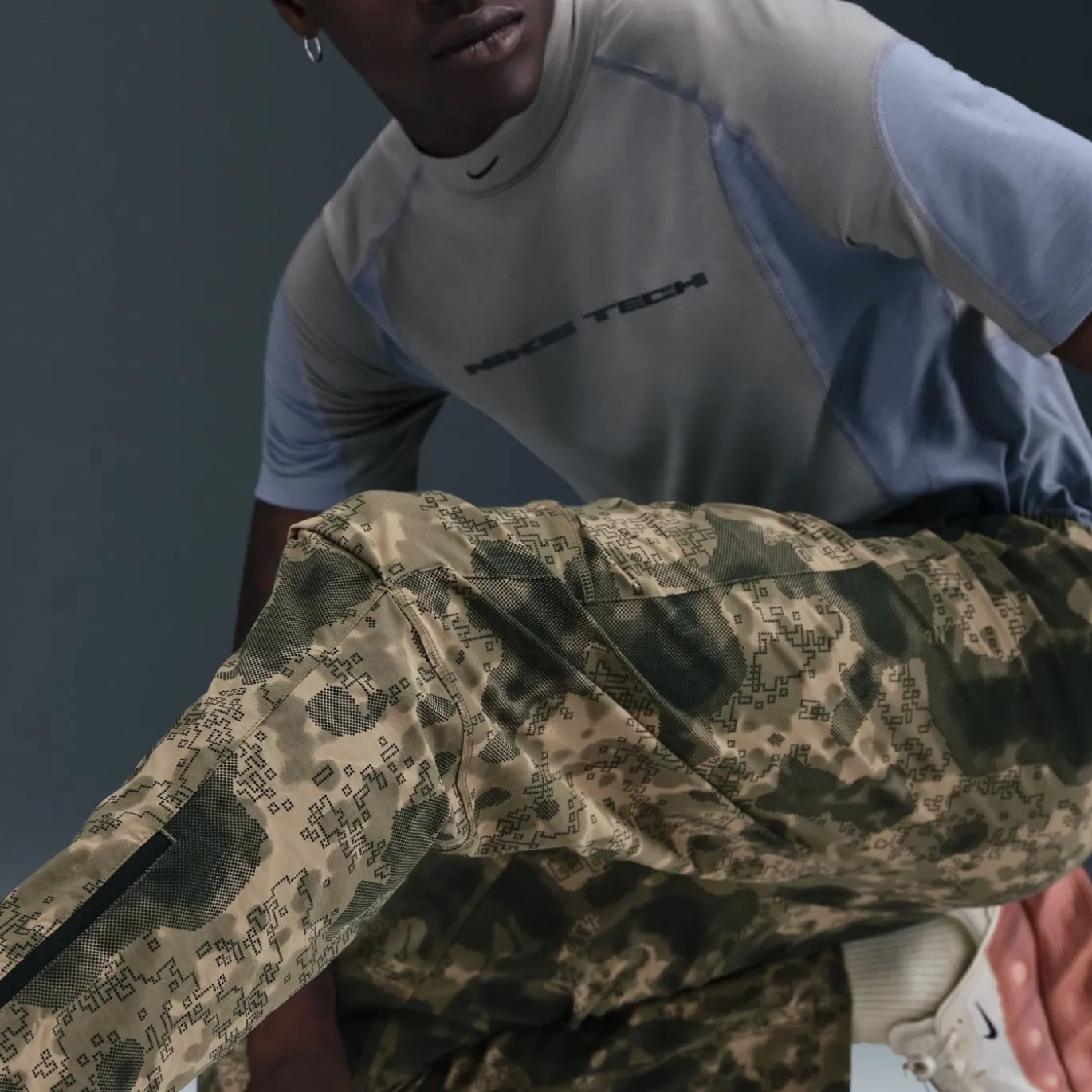 Nike Tech Sportswear Woven Joggingbroek Camo