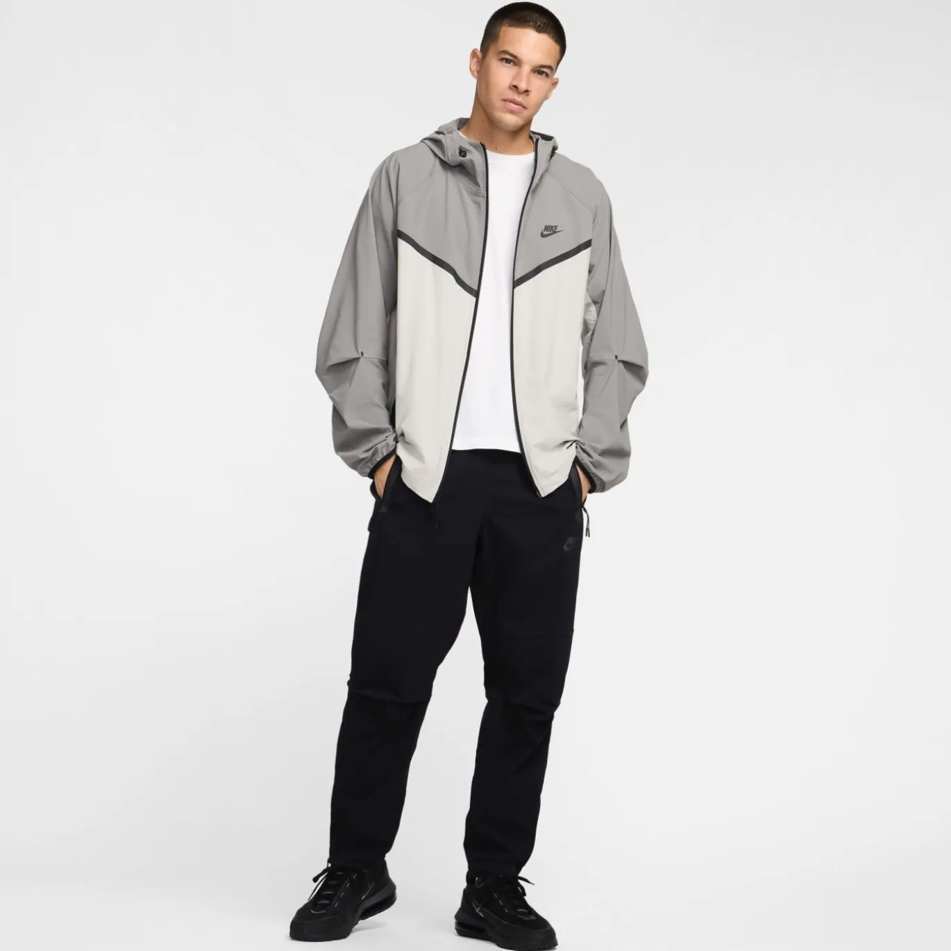 Nike Tech Sportswear Woven Trainingsbroek Zwart