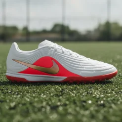 Nike Tiempo Maestro Academy Turf Voetbalschoenen (TF) Wit Felrood Goud