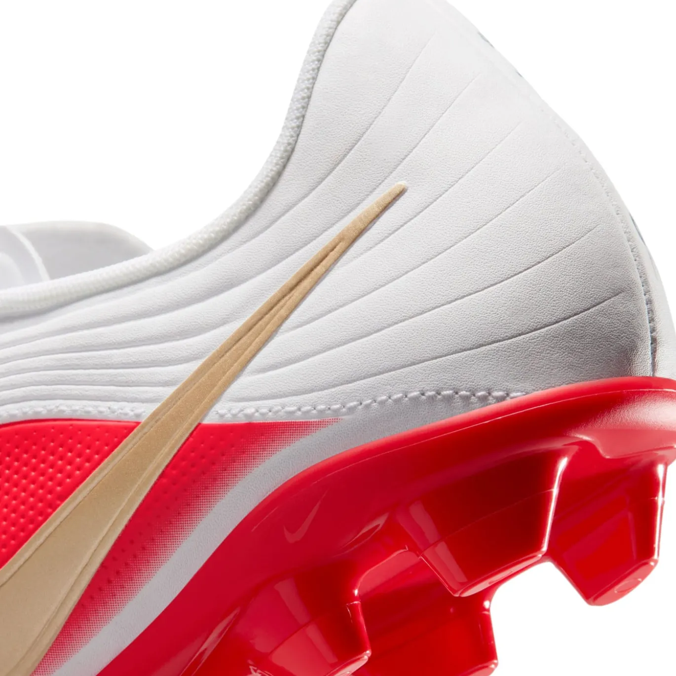 Nike Tiempo Maestro Club Gras / Kunstgras Voetbalschoenen (MG) Wit Felrood Goud