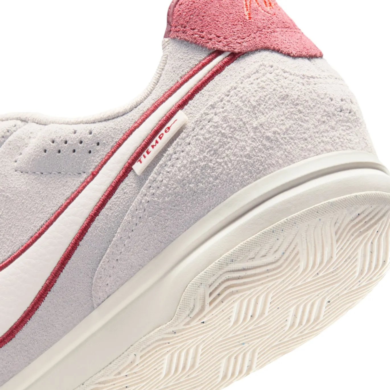 Nike Tiempo Streetgato Premium Straatvoetbalschoenen Grijs Wit Bordeauxrood