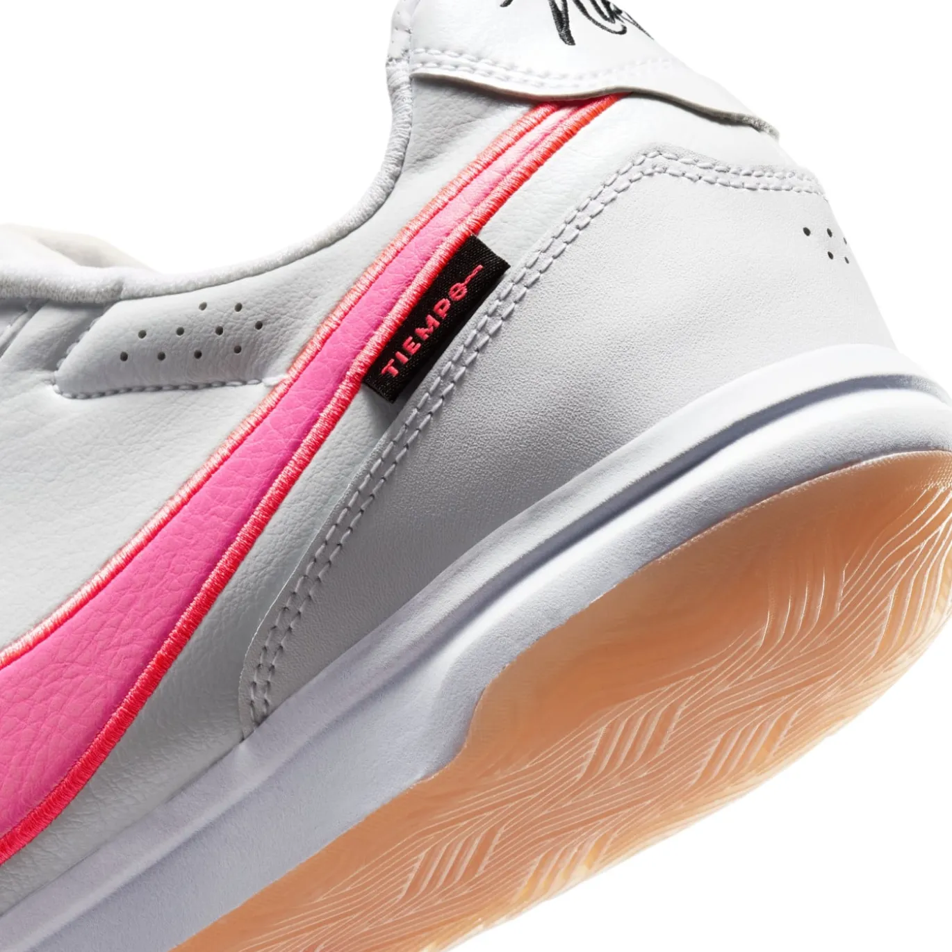 Nike Tiempo Streetgato Premium Straatvoetbalschoenen Wit Felroze Zwart