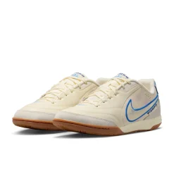 Nike Tiempo Streetgato Straatvoetbalschoenen Gebroken Wit Blauw Donkerblauw Roze
