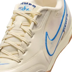 Nike Tiempo Streetgato Straatvoetbalschoenen Gebroken Wit Blauw Donkerblauw Roze