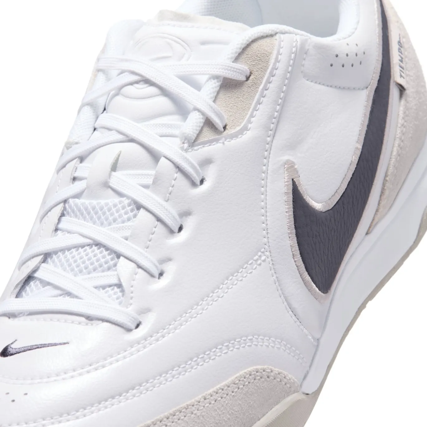 Nike Tiempo Streetgato Straatvoetbalschoenen Wit Beige Zwart
