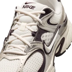 Nike V5 RNR Sneakers Gebroken Wit Zwart Zilvergrijs