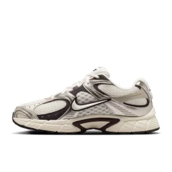 Nike V5 RNR Sneakers Gebroken Wit Zwart Zilvergrijs