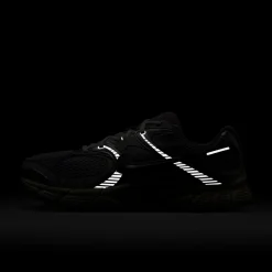 Nike V5 RNR Sneakers Grijs Zilver
