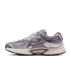 Nike V5 RNR Sneakers Grijs Zilver