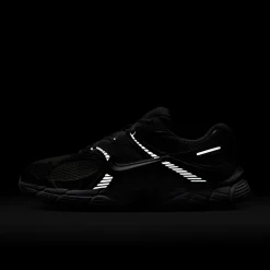 Nike V5 RNR Sneakers Wit