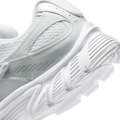 Nike V5 RNR Sneakers Wit