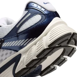 Nike V5 RNR Sneakers Wit Donkerblauw