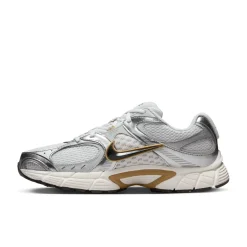 Nike V5 RNR Sneakers Wit Grijs Beige
