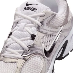 Nike V5 RNR Sneakers Wit Zilver Zwart