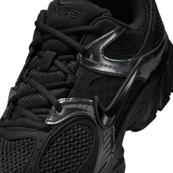 Nike V5 RNR Sneakers Zwart