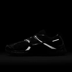 Nike V5 RNR Sneakers Zwart