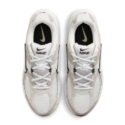 Nike V5 RNR Suède Sneakers Wit Zwart Wit Beige