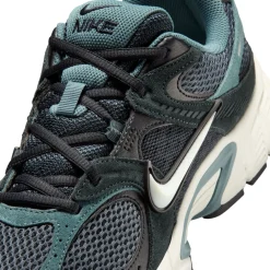 Nike V5 RNR Suede Sneakers Zwart Groen Aura Mineral Slate Wit