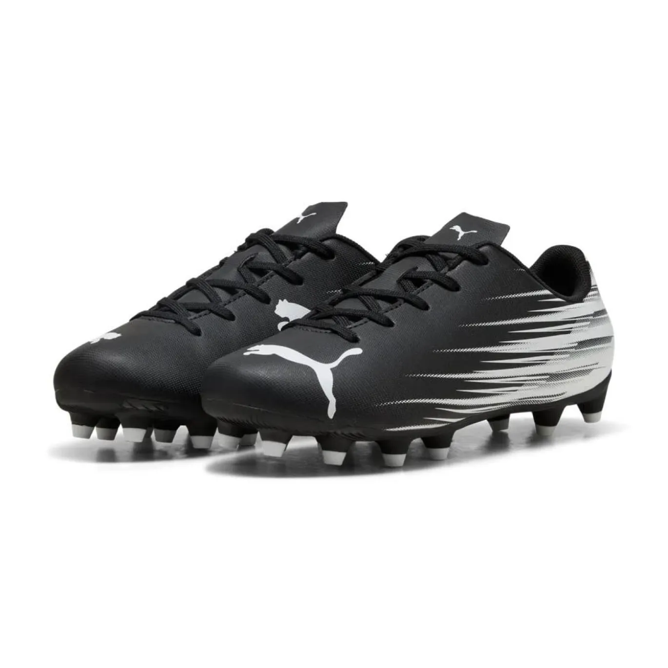 PUMA Attacanto II Gras / Kunstgras Voetbalschoenen (MG) Kids Zwart Wit