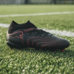 PUMA Future 9 Pro Gras / Kunstgras Voetbalschoenen (MG) Zwart Rood