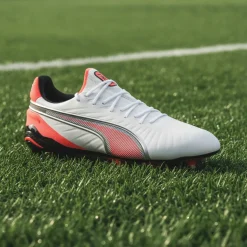 PUMA King Ultimate Gras / Kunstgras Voetbalschoenen (MG) Wit Felrood Zwart