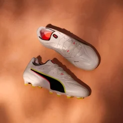 PUMA King 20 Ultimate Gras / Kunstgras Voetbalschoenen (MG) Wit Felrood Neongeel
