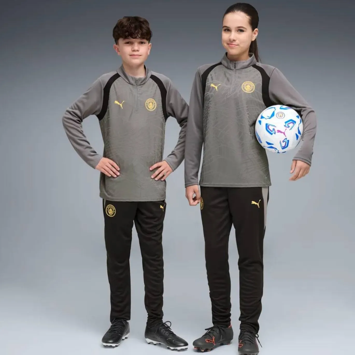 PUMA Manchester City Trainingstrui 1/4-Zip 2026-2027 Kids Donkergrijs Zwart Goudgeel
