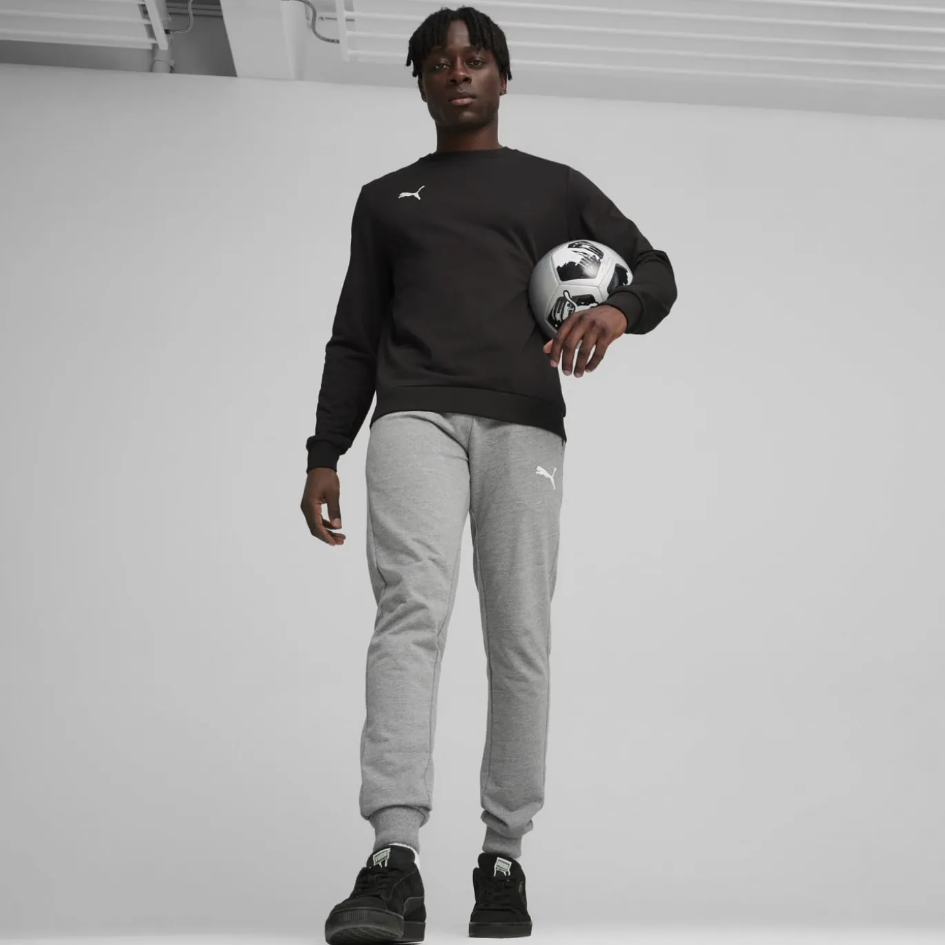 PUMA teamGOAL Casuals Crew Sweater Zwart Wit
