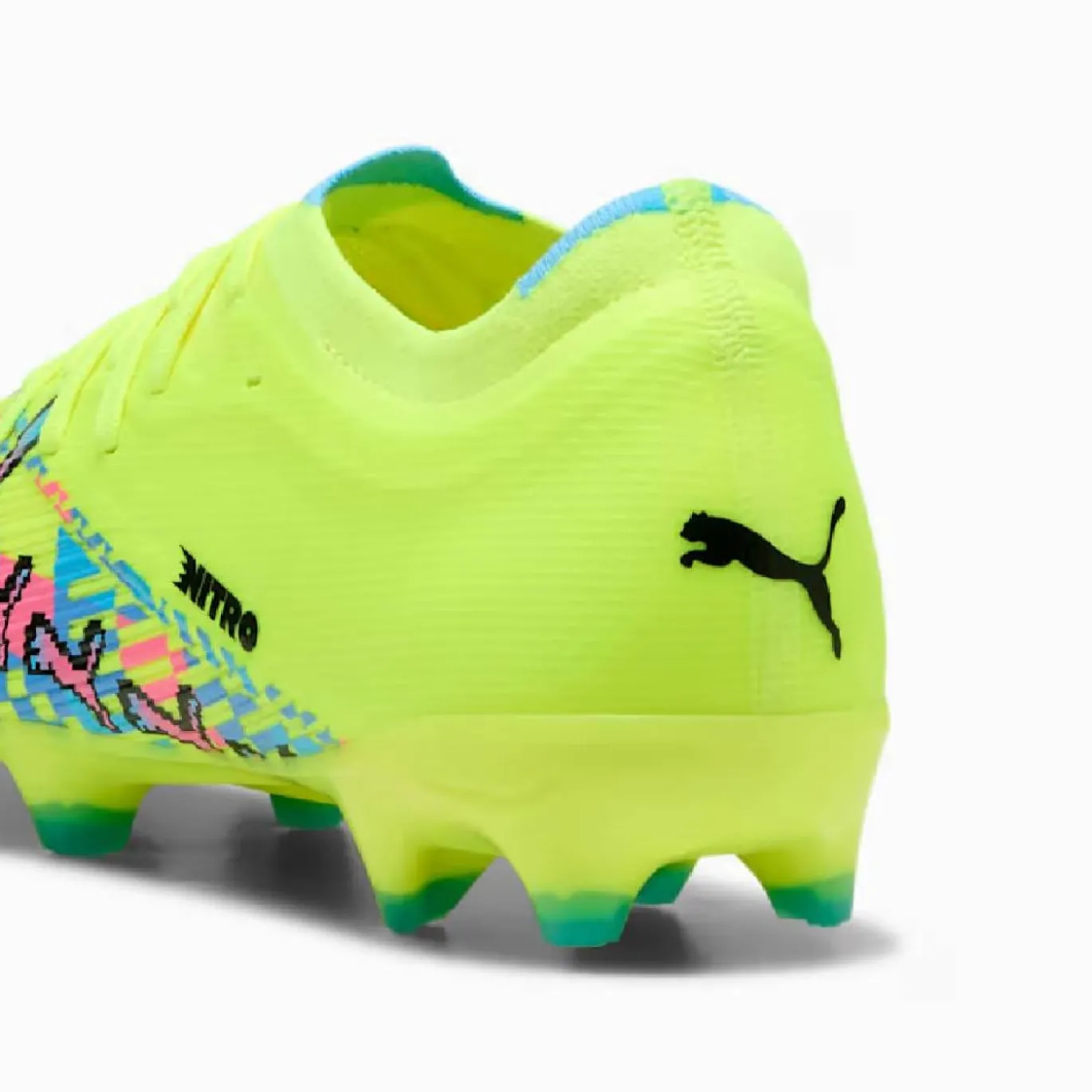 PUMA Ultra Nitro 7 Match ADV Gras / Kunstgras Voetbalschoenen (MG) Neongroen Felblauw Felroze