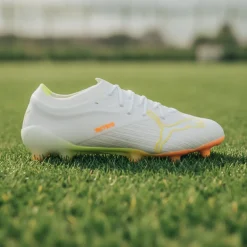 PUMA Ultra Nitro 7 Pro Gras Voetbalschoenen (FG) Wit Geel Oranje