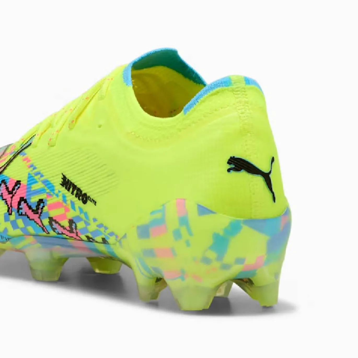 PUMA Ultra Nitro 7 Ultimate ADV Gras Voetbalschoenen (FG) Neongroen Felblauw Felroze