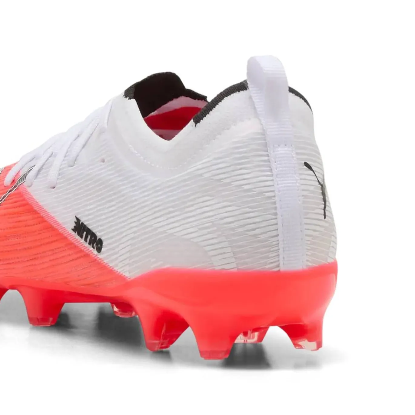 PUMA Ultra Nitro 7 Ultimate Gras / Kunstgras Voetbalschoenen (MG) Kids Wit Felrood Zwart