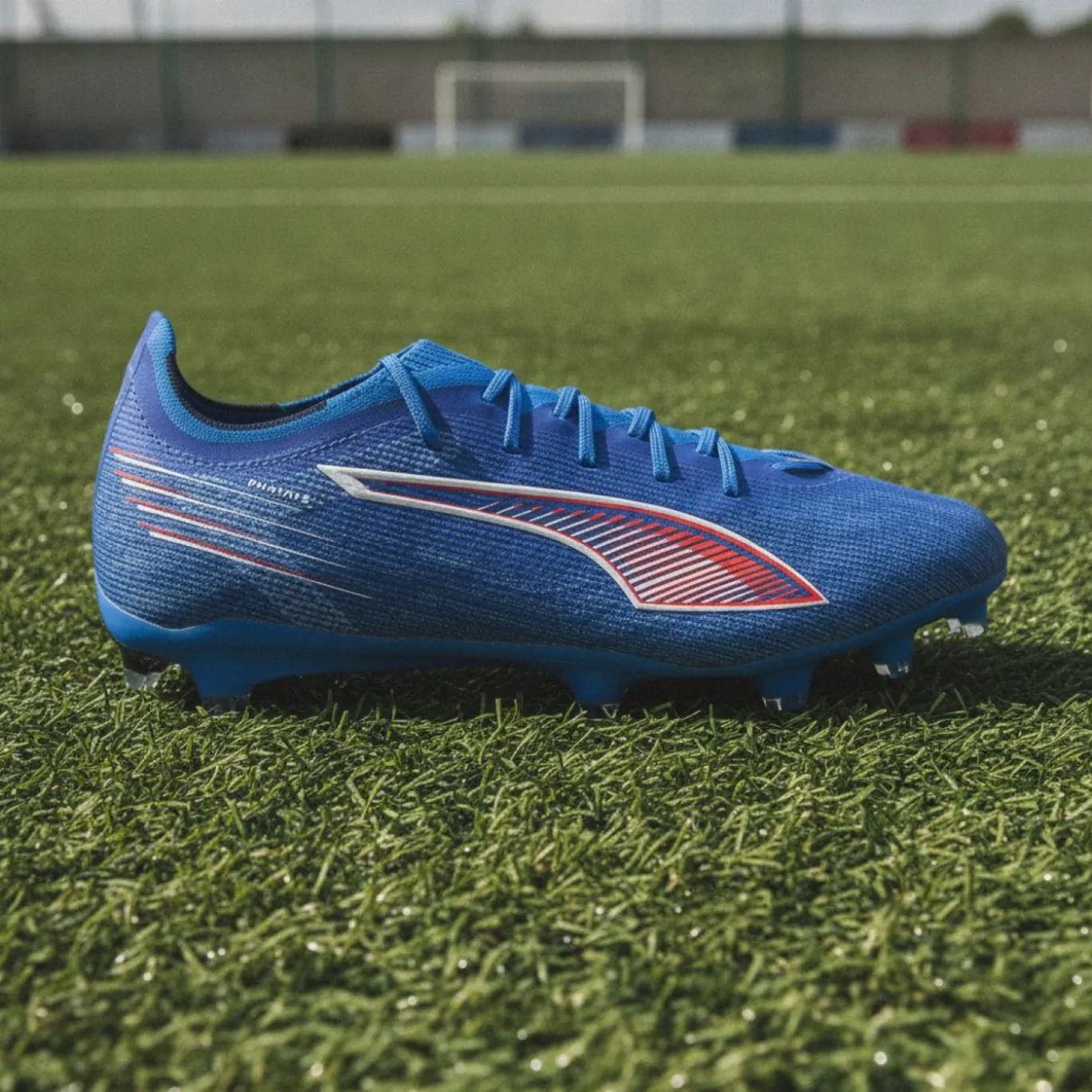 PUMA Ultra 6 Pro Gras / Kunstgras Voetbalschoenen (MG) Blauw Wit Felrood