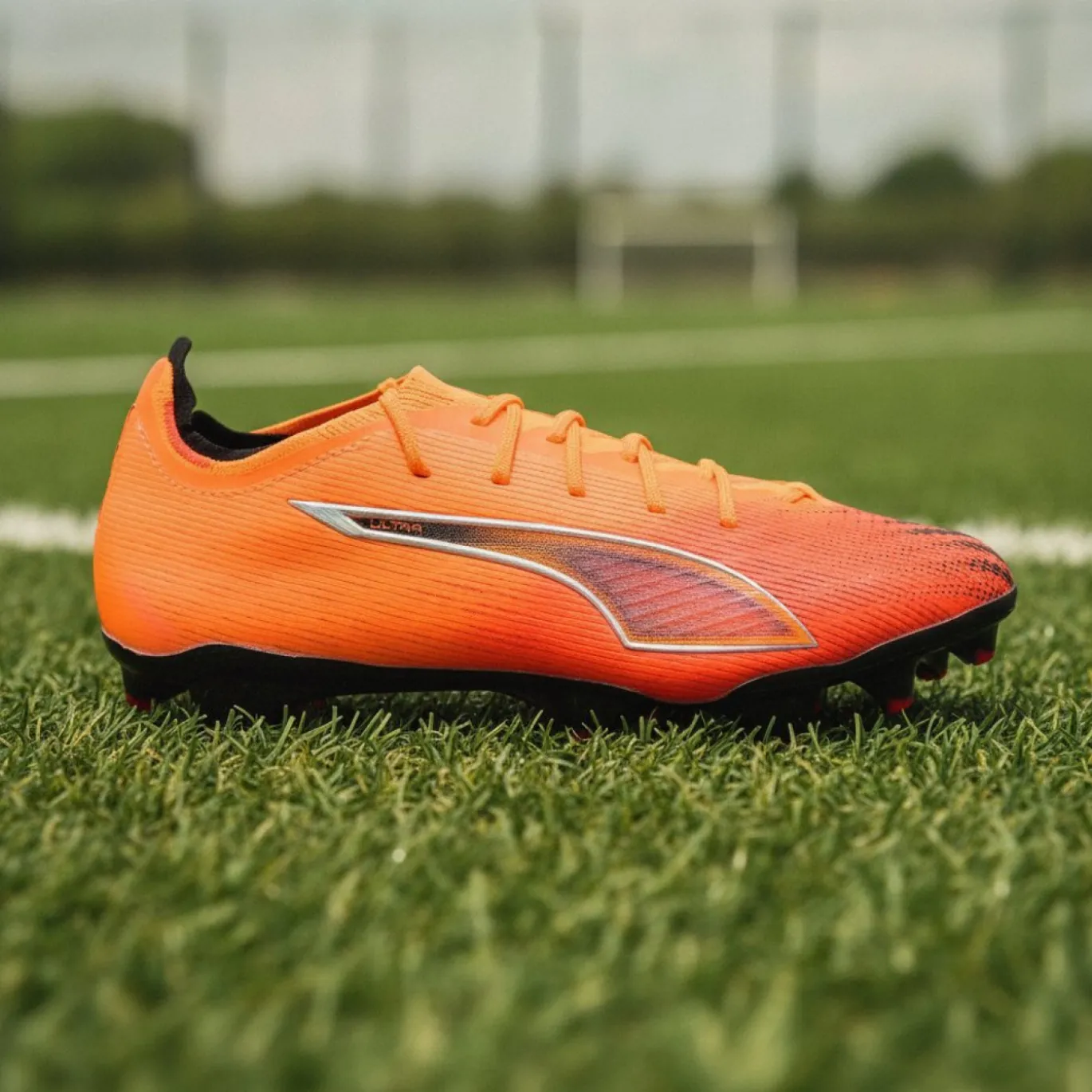PUMA Ultra 6 Ultimate Carbon Gras Voetbalschoenen (FG) Dames Oranje Zwart Zilver